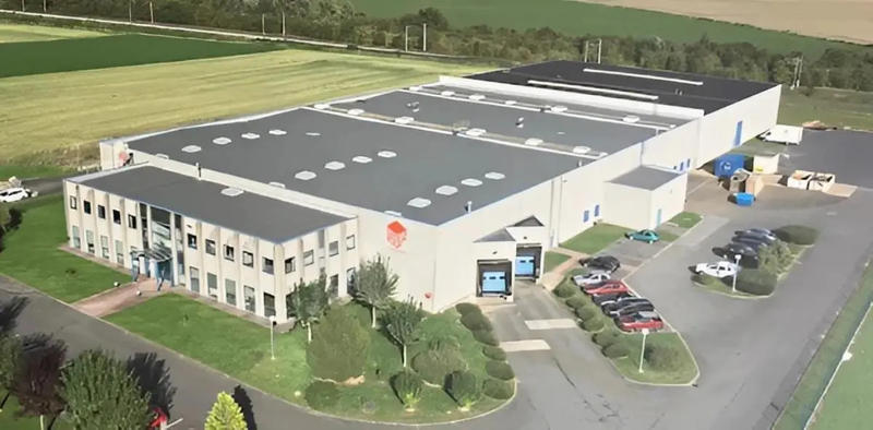 Entrepôt - 6 490 m²