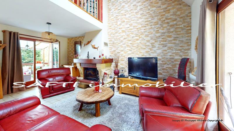 Maison - 115 m² - 6 pièces