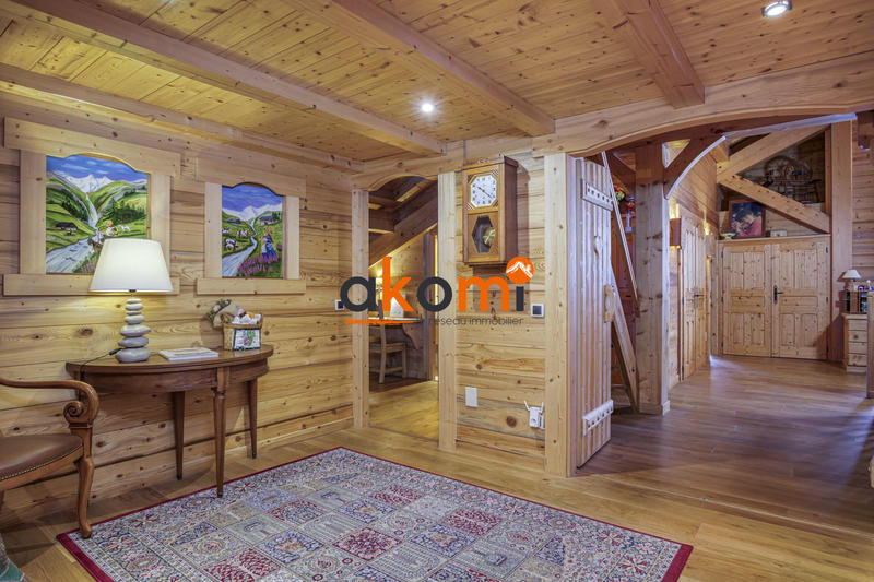 Châlet - 387 m² - 14 pièces