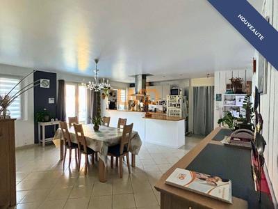 Maison - 151 m² - 6 pièces