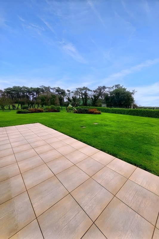 Maison - 172 m² - 9 pièces