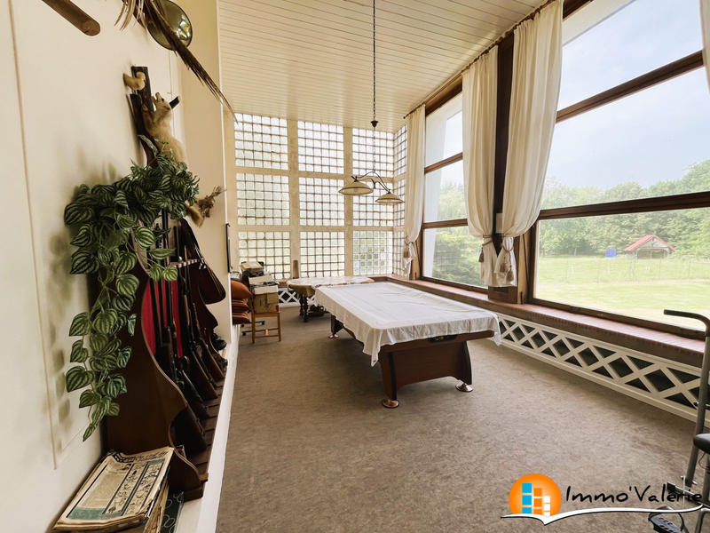 Maison - 761 m² - 16 pièces