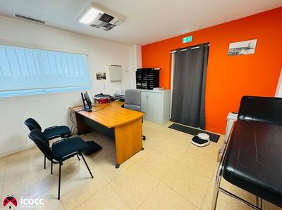 Local commercial - 139 m² - 8 pièces