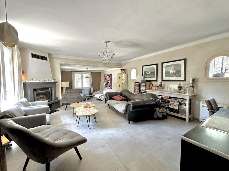 Maison - 188 m² - 6 pièces