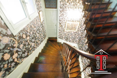 Maison - 400 m² - 18 pièces