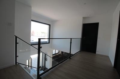 Maison contemporaine - 215 m² - 7 pièces