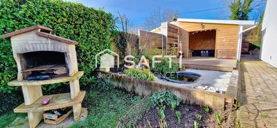 Maison - 125 m² - 8 pièces