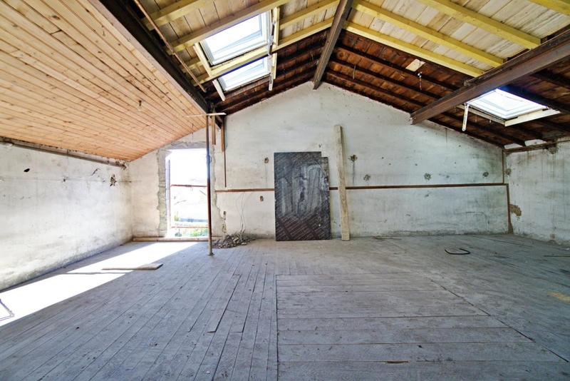 Loft - 59 m² - 2 pièces