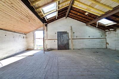 Loft - 59 m² - 2 pièces