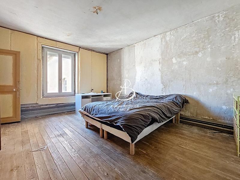 Maison - 245 m² - 6 pièces