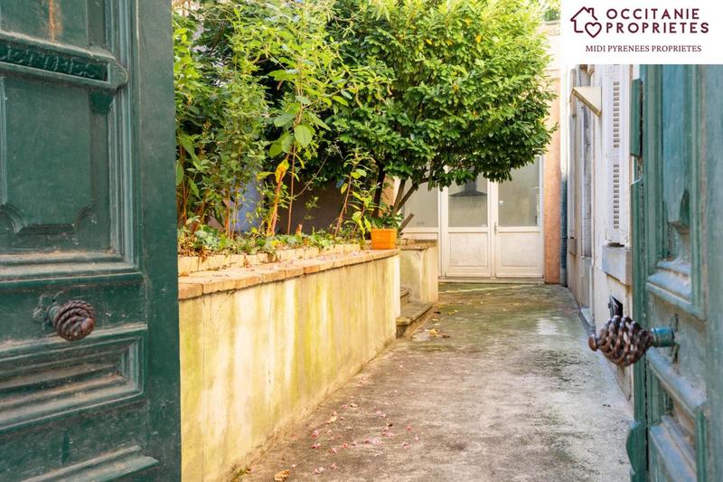 Maison de village - 282 m² - 8 pièces