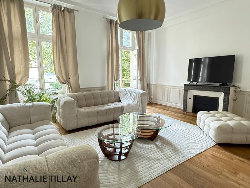 Maison bourgeoise - 236 m² - 8 pièces