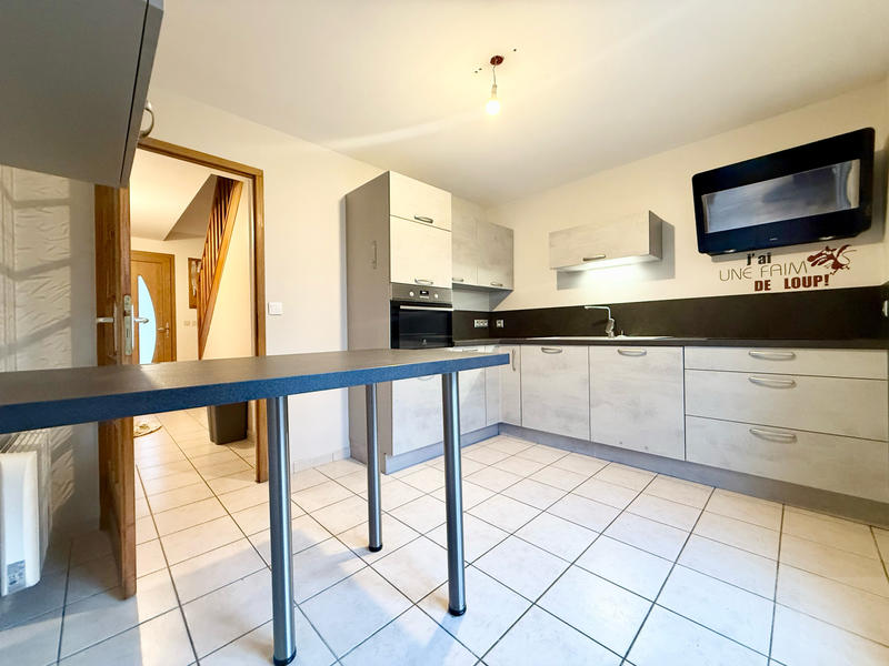 Maison - 99 m² - 5 pièces