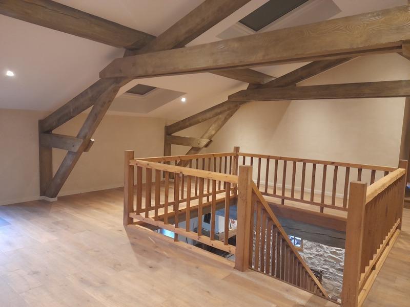 Propriété - 220 m² - 8 pièces