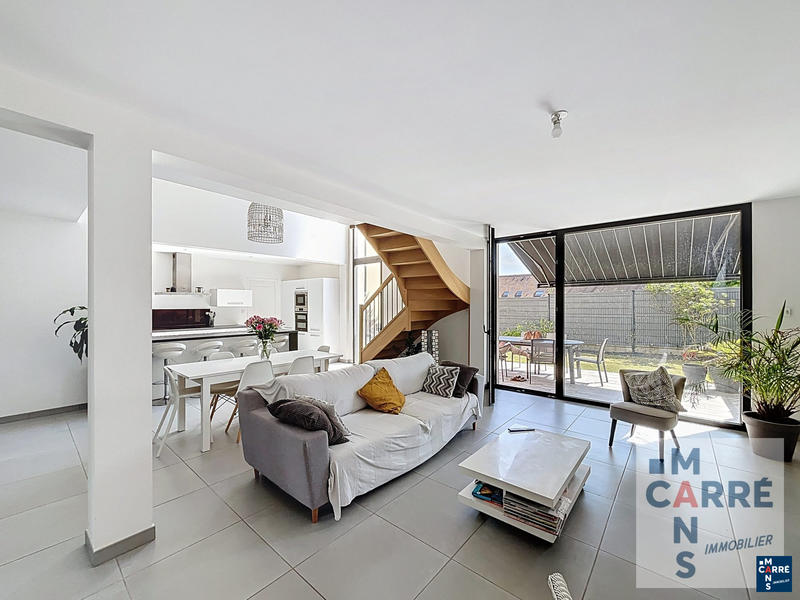 Maison contemporaine - 175 m² - 7 pièces