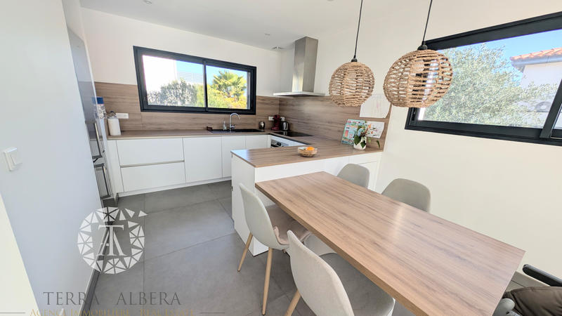 Villa - 116 m² - 4 pièces