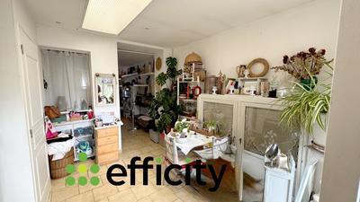 Maison - 83 m² - 4 pièces