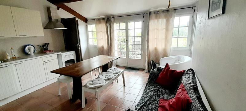Maison en pierre - 284 m² - 8 pièces