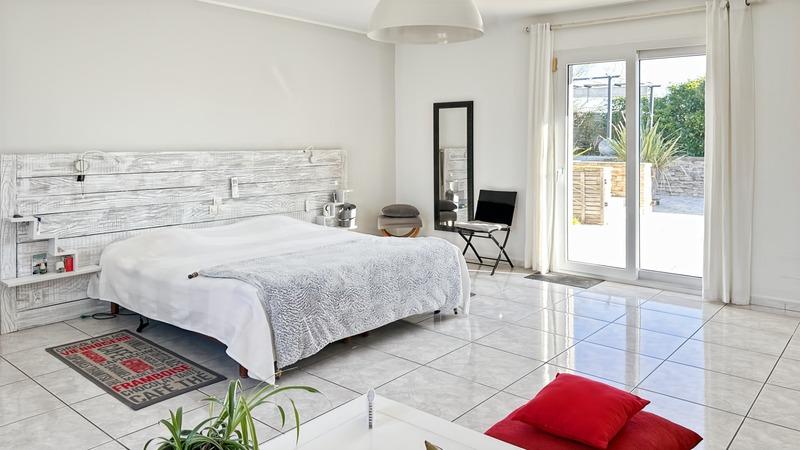 Maison - 205 m² - 6 pièces