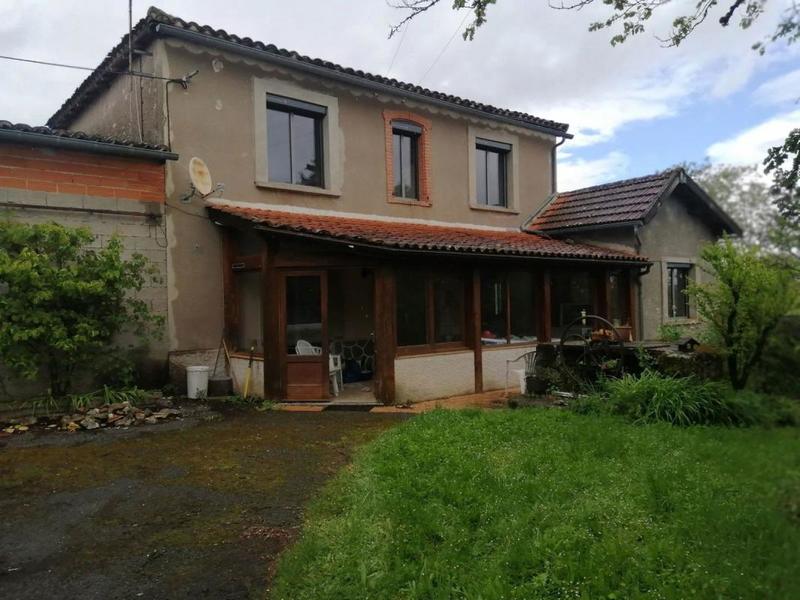 Corps de ferme - 250 m² - 11 pièces