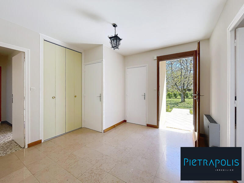 Maison - 174 m² - 8 pièces