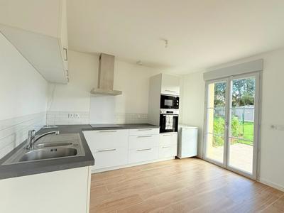 Maison - 96 m² - 5 pièces