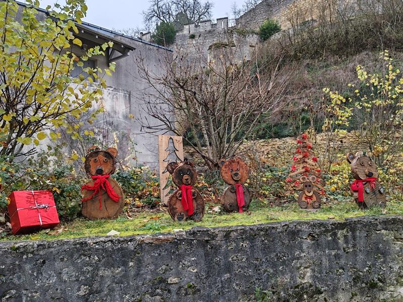 Décorations de Noël et recyclades hivernales
