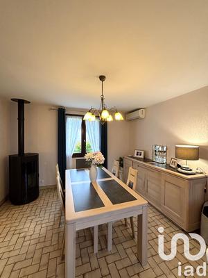 Maison - 98 m² - 5 pièces