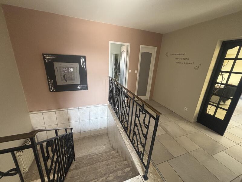 Maison de village - 230 m² - 5 pièces