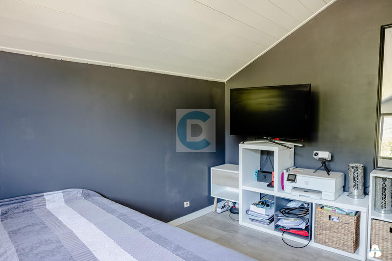 Maison - 96 m² - 5 pièces