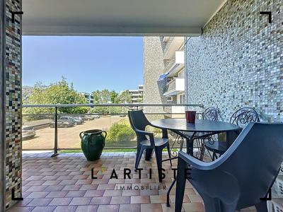 Appartement - 85 m² - 4 pièces