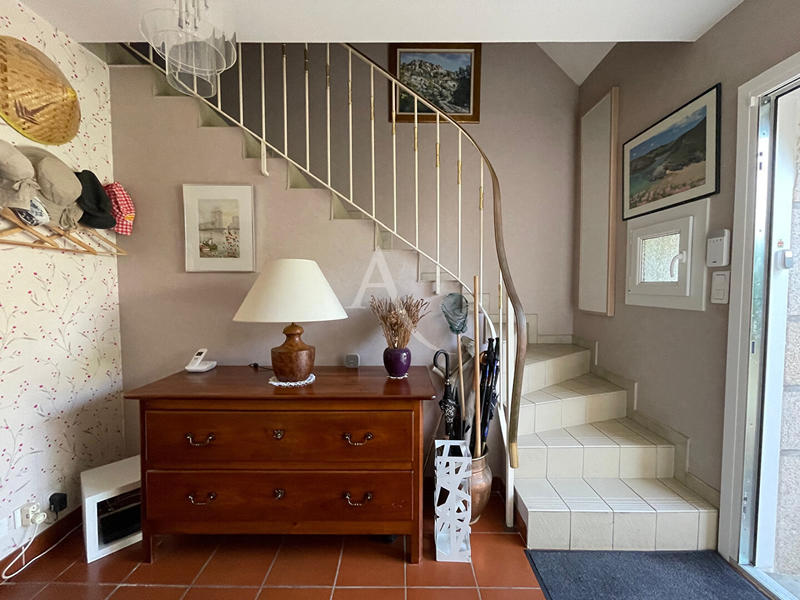 Maison - 102 m² - 4 pièces