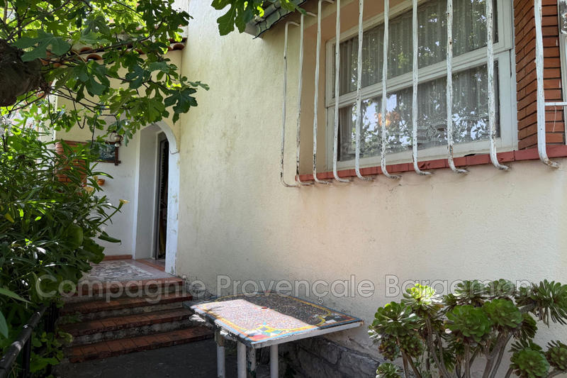 Maison - 92 m² - 1 pièce