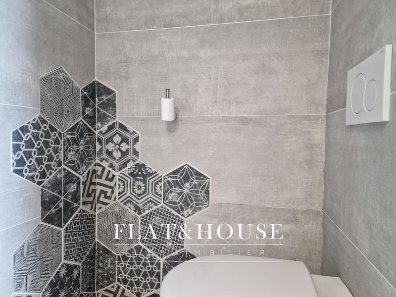 Appartement - 77 m² - 5 pièces