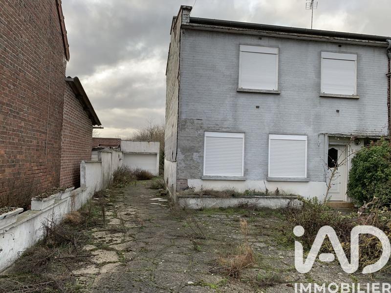 Maison - 90 m² - 6 pièces