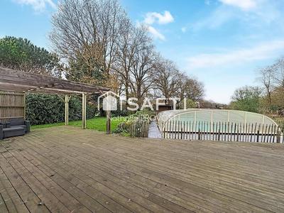 Maison - 151 m² - 7 pièces