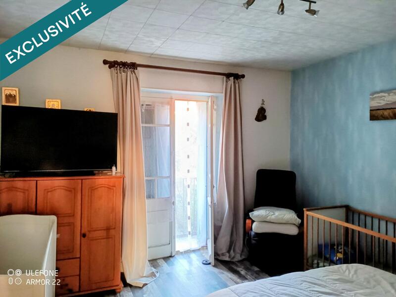 Maison - 166 m² - 8 pièces