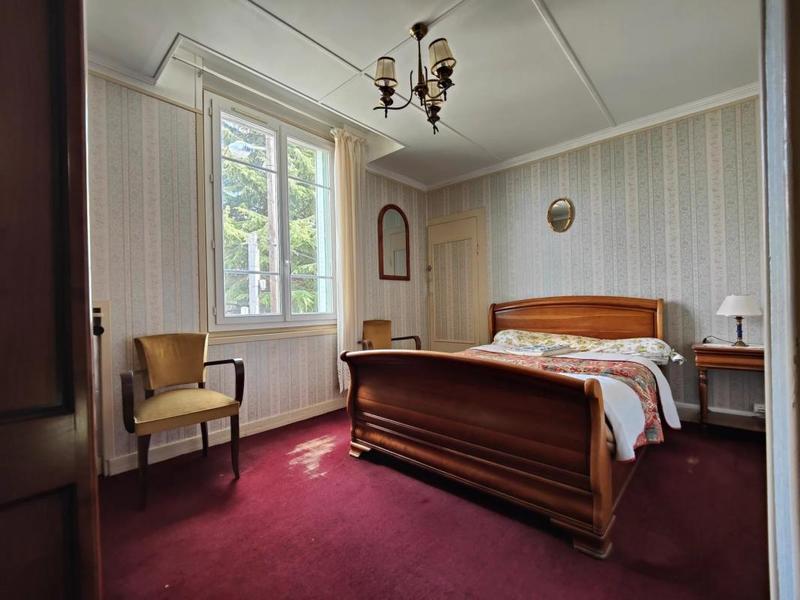 Maison - 140 m² - 7 pièces