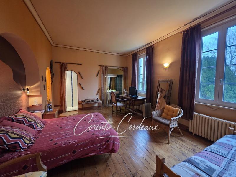 Maison bourgeoise - 393 m² - 10 pièces