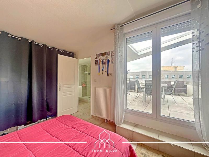 Appartement - 105 m² - 5 pièces