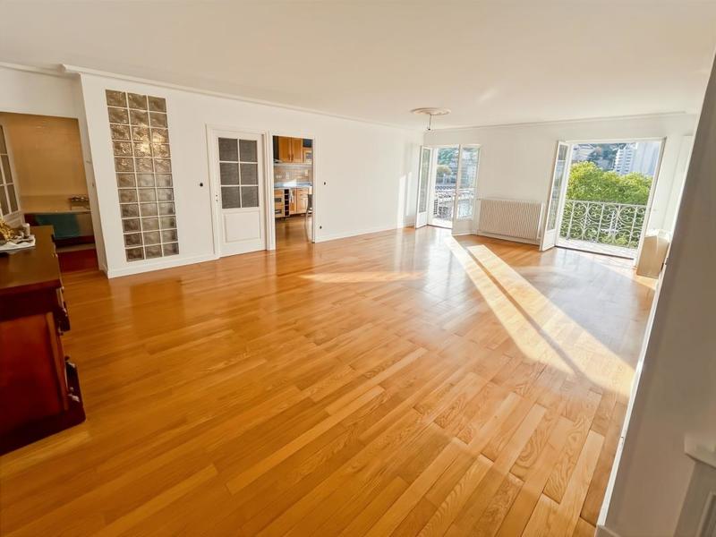 Appartement - 147 m² - 5 pièces