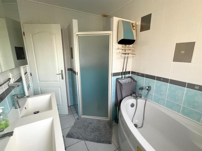 Maison - 125 m² - 6 pièces