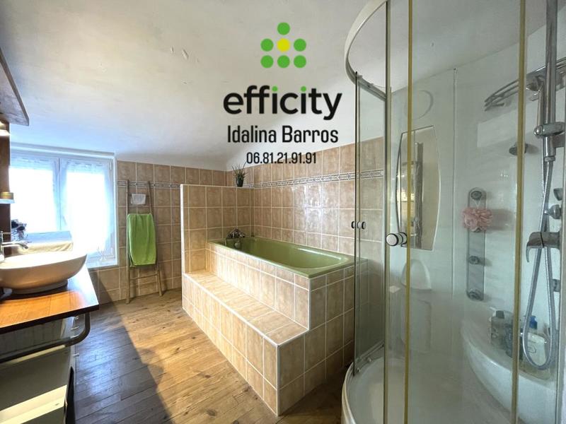 Maison - 275 m² - 10 pièces