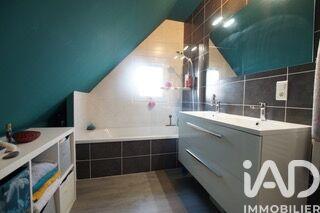 Maison - 89 m² - 5 pièces