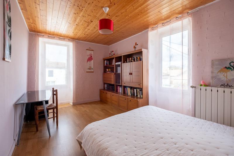 Maison en pierre - 171 m² - 7 pièces