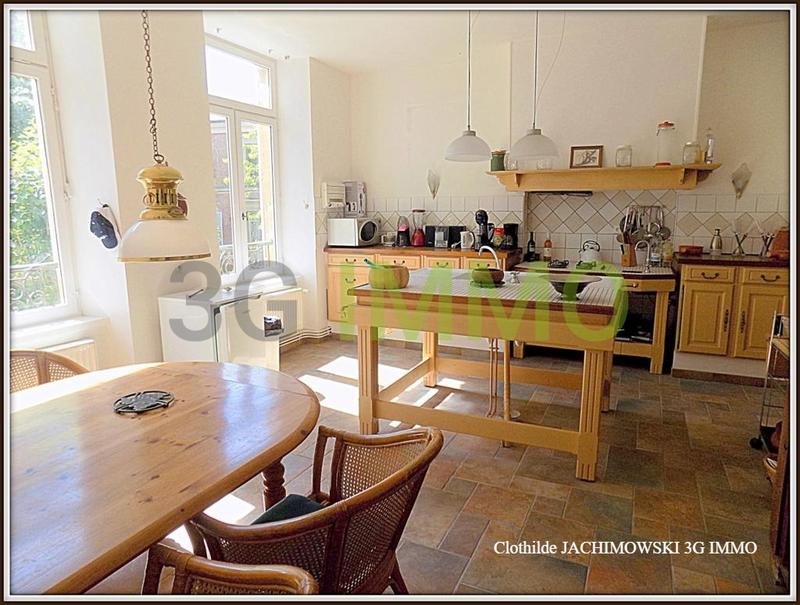 Propriété - 350 m² - 17 pièces