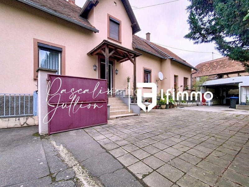 Maison - 167 m² - 9 pièces