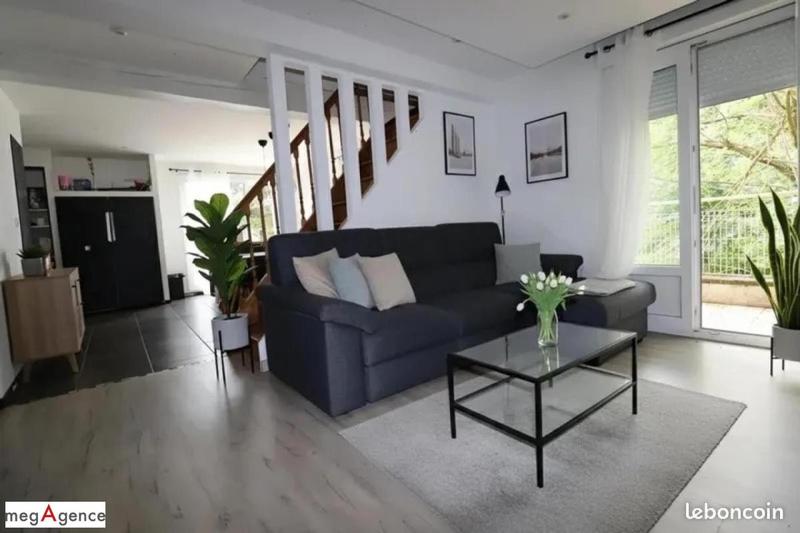 Maison - 164 m² - 6 pièces