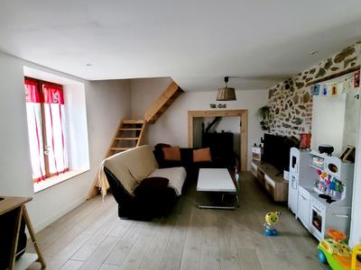 Maison - 84 m² - 4 pièces