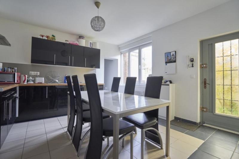 Maison - 107 m² - 6 pièces